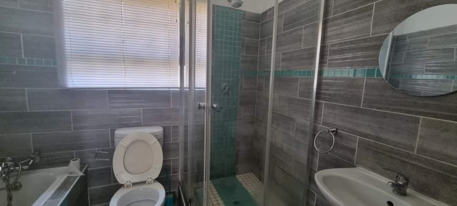 3 Bedroom Property for Sale in Kimdustria Northern Cape